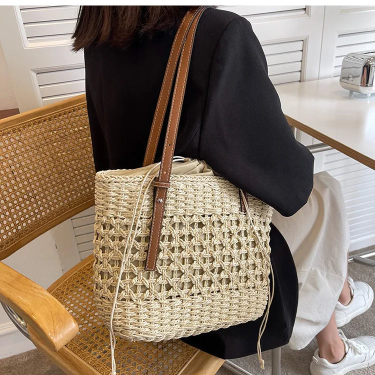 Trendy Straw Bag