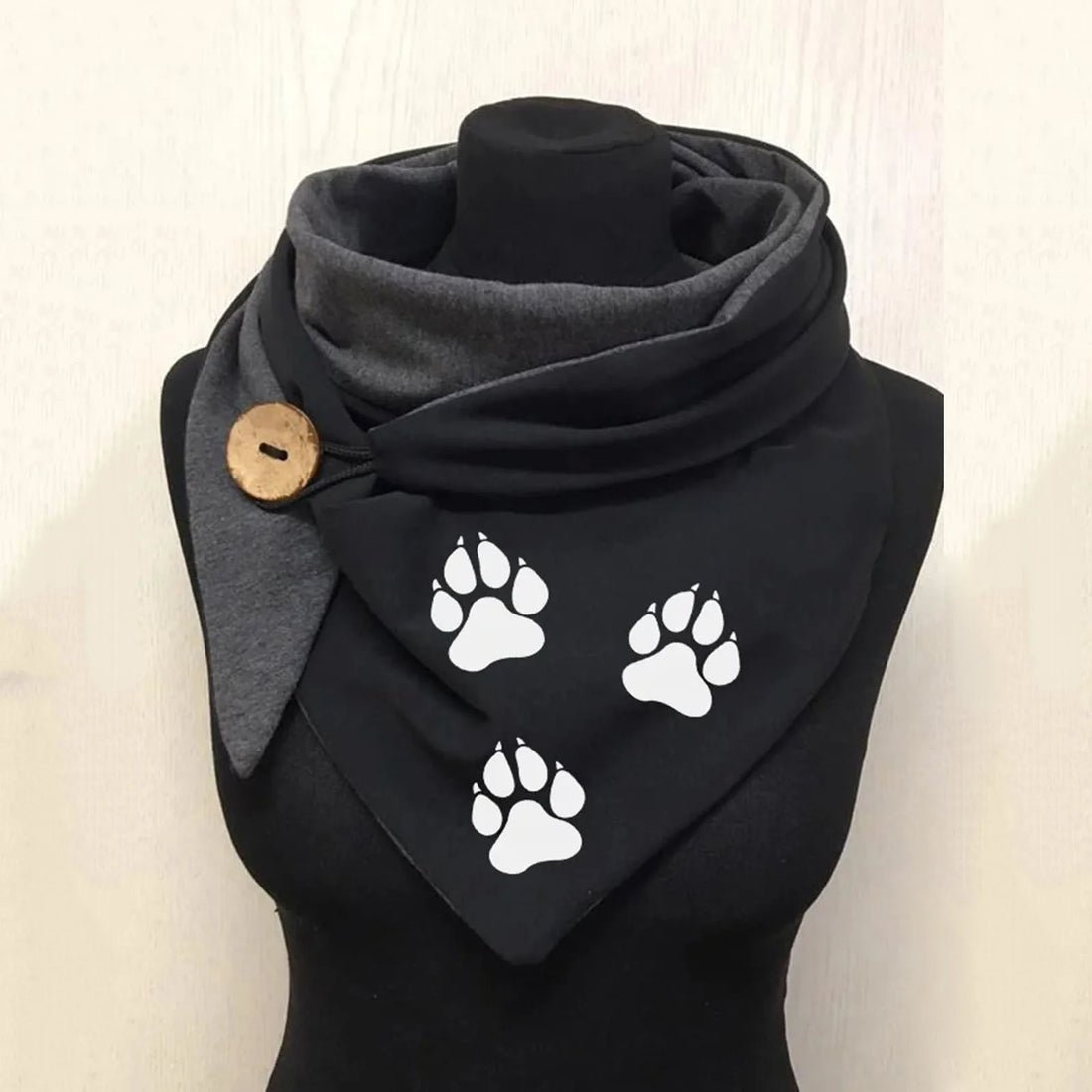 Buttoned Fashion Scarf